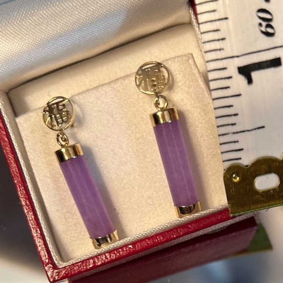 14k Solid Gold and Lavender Jade Tube Earrings - Picture 5 of 10